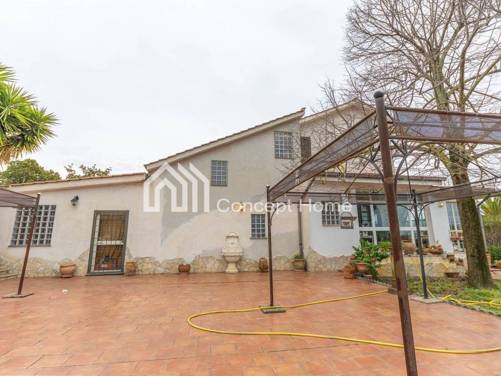 Villa a Aprilia in Via dei Rutuli, 187 - Foto 4