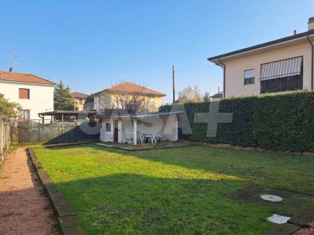 Casa indipendente a Locate varesino in Via Vittorio Veneto, 3 - Foto 2