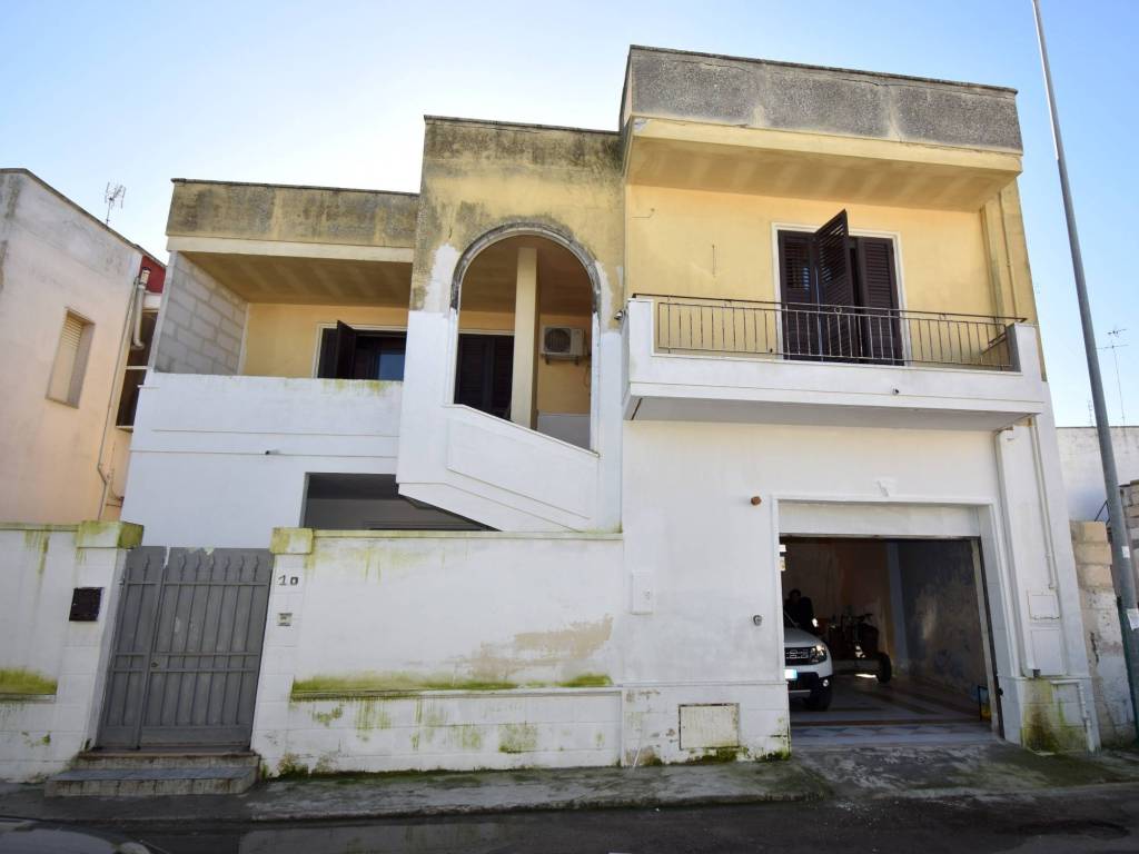 Casa indipendente a Salice salentino in Via Giovanni Verga, 22 - Foto 3