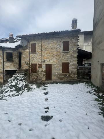 Casa indipendente a Vernasca in Via Dadomo - Foto 2