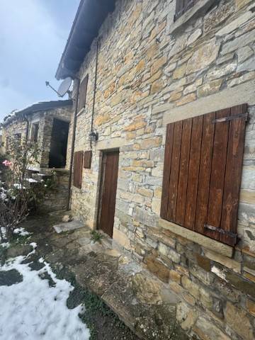 Casa indipendente a Vernasca in Via Dadomo - Foto 3