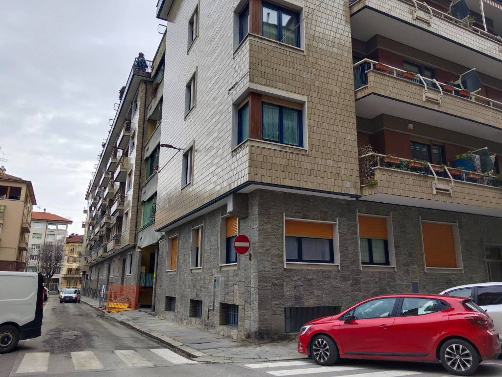 Box / garage a Cuneo in Via Lorenzo Bertano, 3 - Foto 2