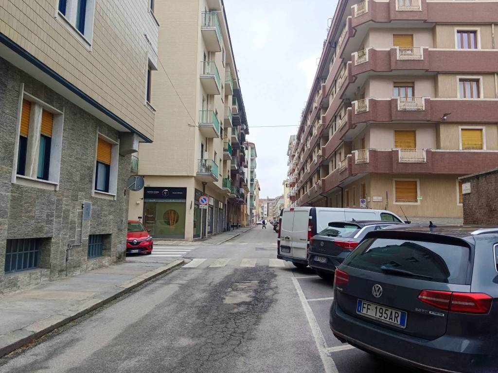 Box / garage a Cuneo in Via Lorenzo Bertano, 3 - Foto 3