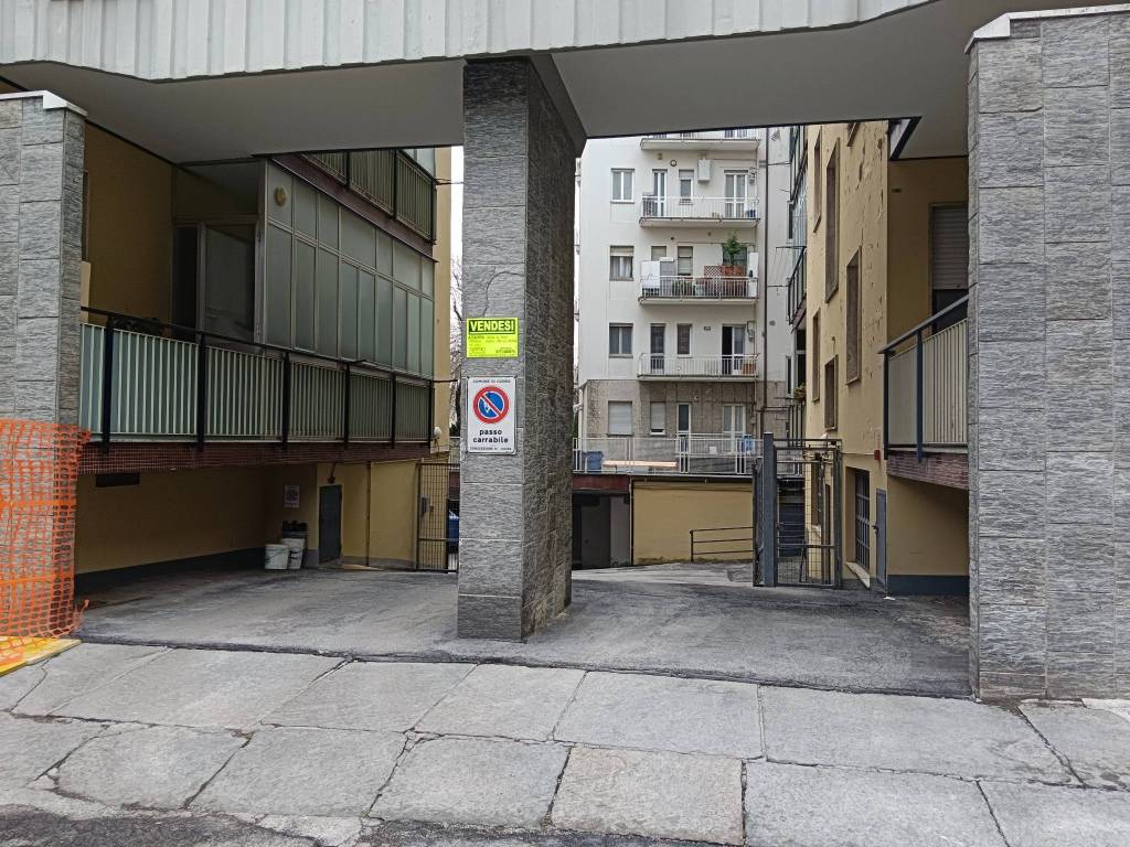 Box / garage a Cuneo in Via Lorenzo Bertano, 3 - Foto 5