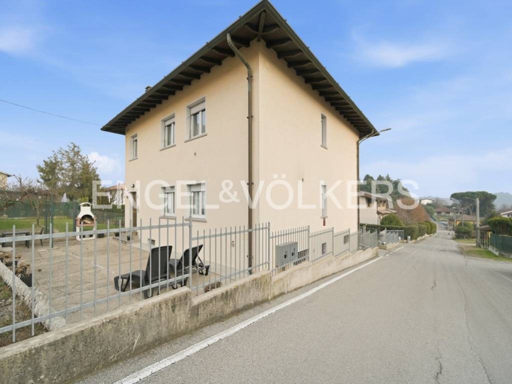 Villa a Olgiate comasco in Via Cascina Bella, 8 - Foto 4