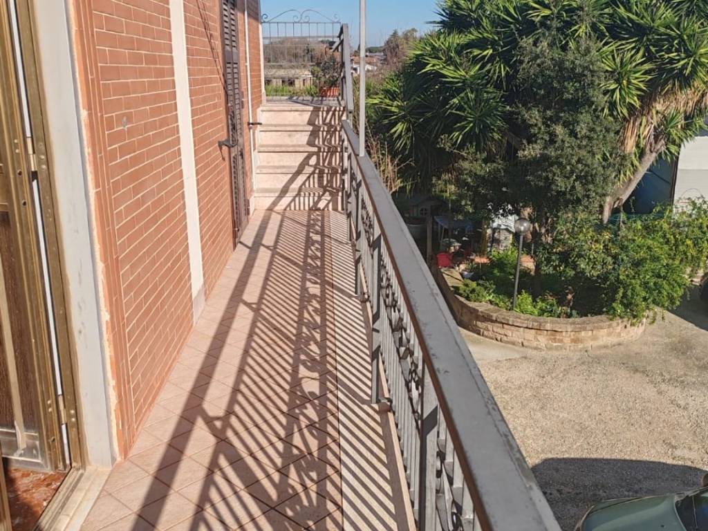 Appartamento a Fiumicino in Via Michele Rosi, 79 - Foto 2
