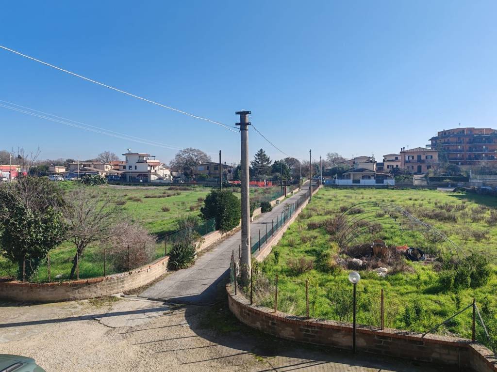 Appartamento a Fiumicino in Via Michele Rosi, 79 - Foto 3