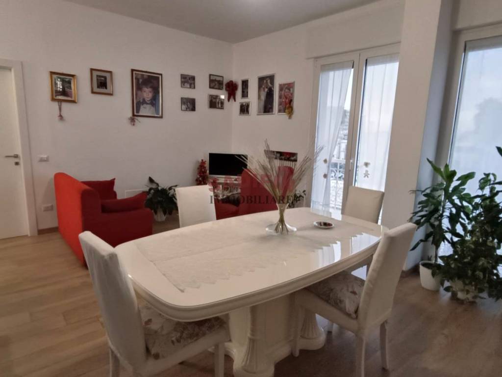 Appartamento a Modugno in Piazza Giuseppe Garibaldi - Foto 5