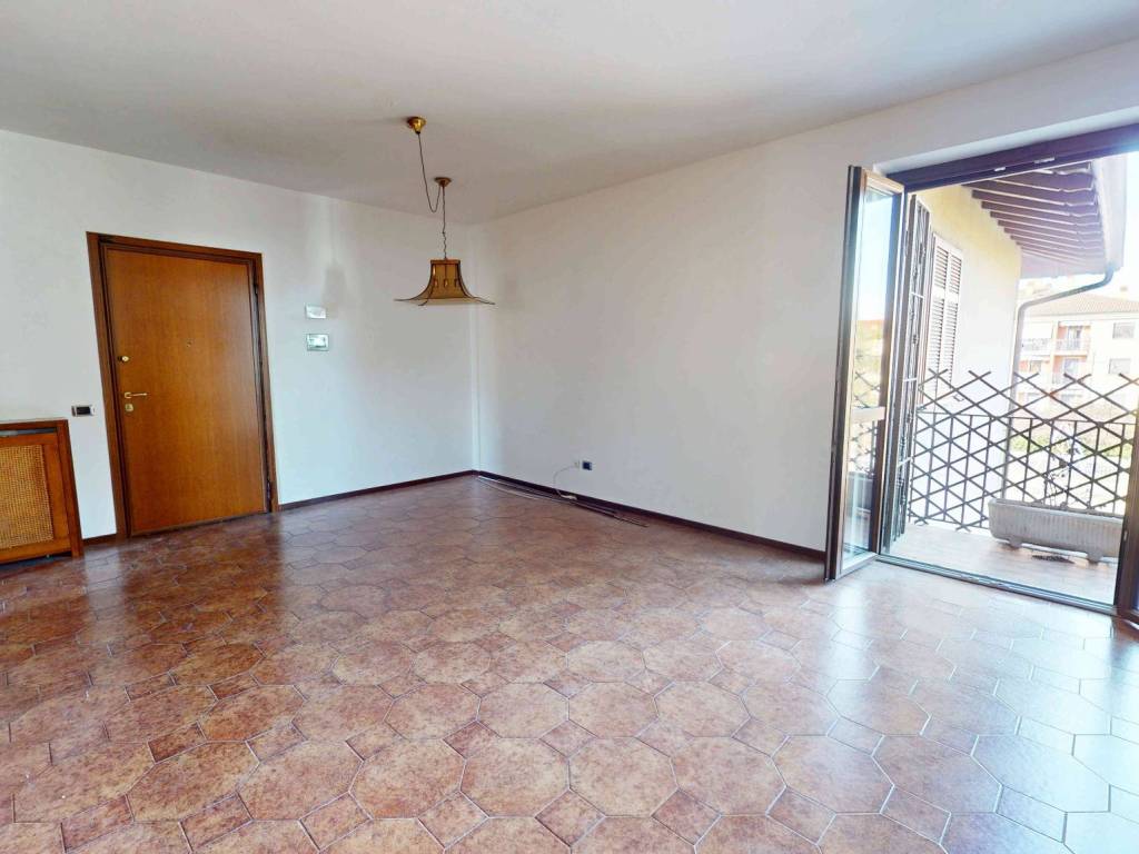Appartamento a Tradate in Via Montecassino, 6 - Foto 3