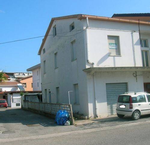 Casa indipendente a Martinsicuro in Via Magellano - Foto 2