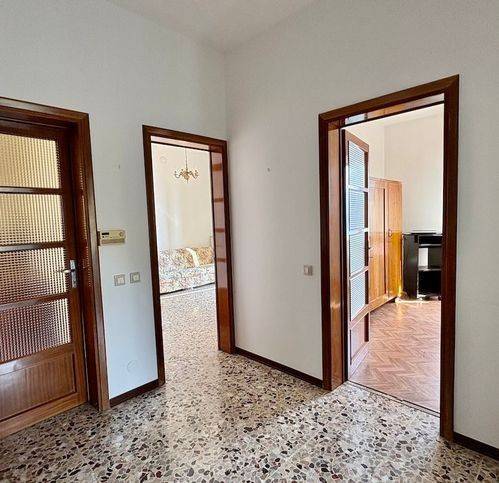 Villa a Oggebbio in Via Natale Polli 10 - Foto 4