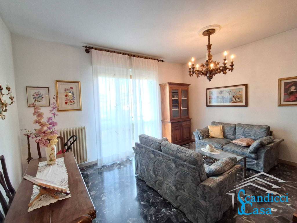 Appartamento a Scandicci in Via Vincenzo Monti - Foto 4