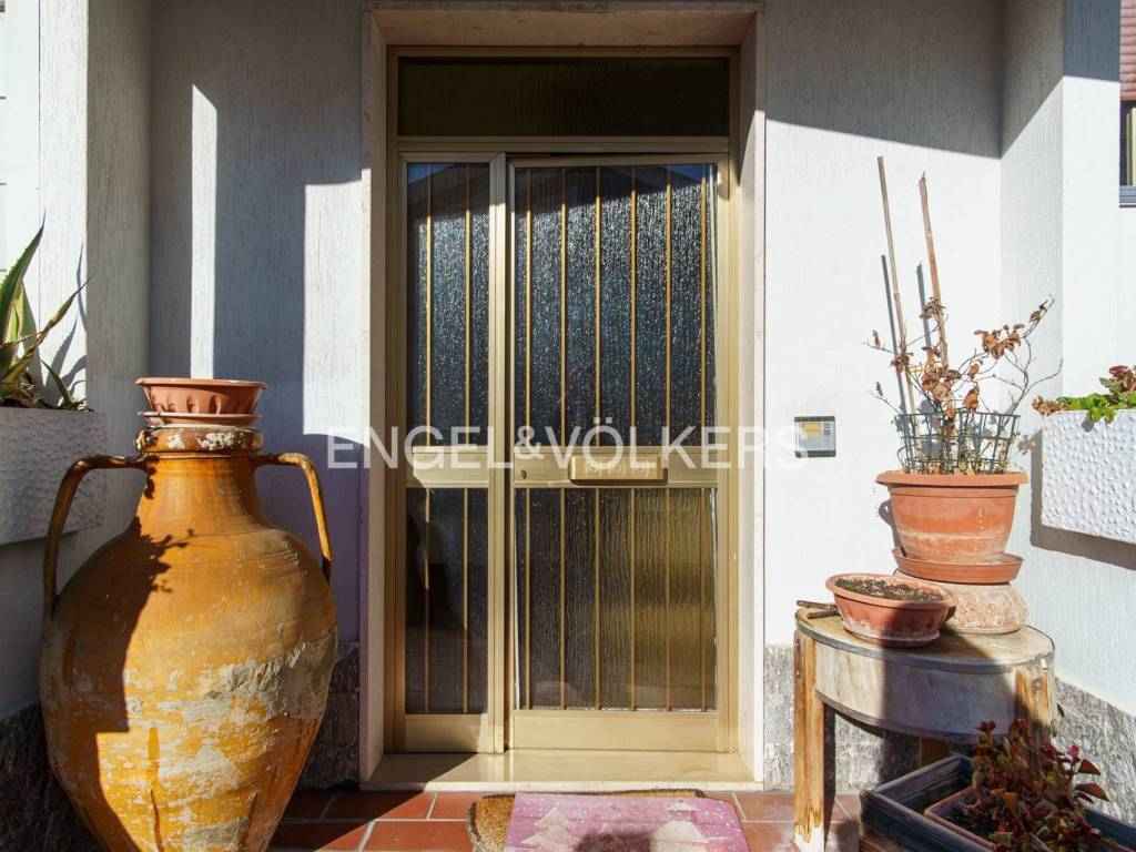 Palazzo / stabile a Pescara in Via Crisologo, 44 - Foto 2