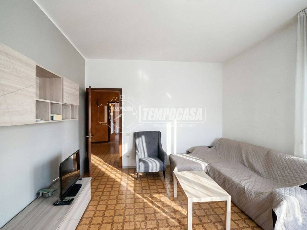 Appartamento a Castronno in Via Camillo Benso Conte di Cavour - Foto 2