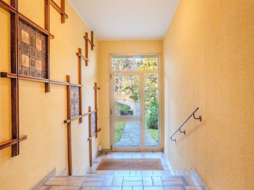 Appartamento a Arona in Via 2 Giugno, 43 - Foto 4
