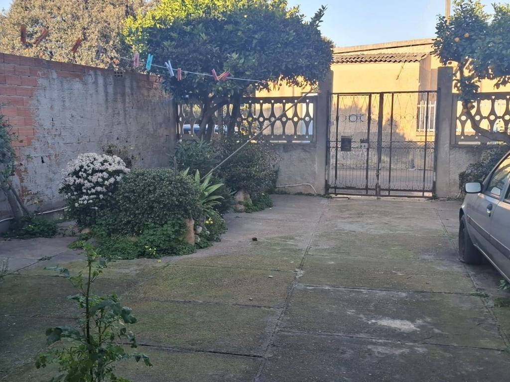 Villa a Assemini in Via Barbagia - Foto 3