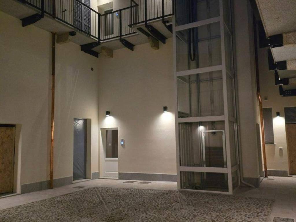 Appartamento a Pavia in Via Pietro Azzario - Foto 3