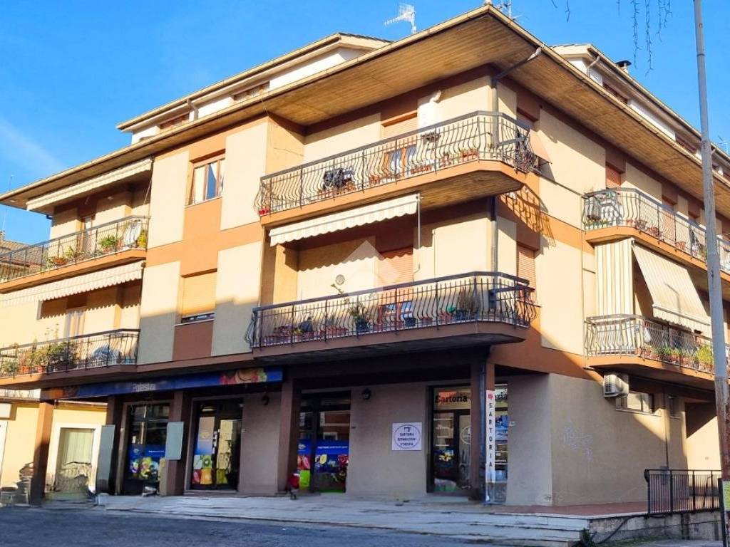 Appartamento a Castel di lama in Via salaria, 344 - Foto 2