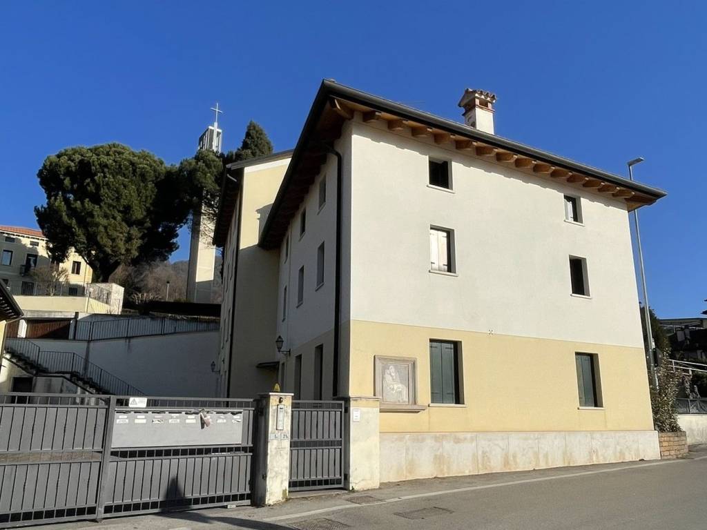 Appartamento a Schio in Via Falgare, 21 - Foto 3