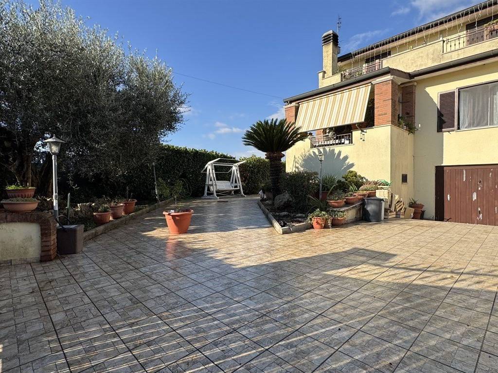Villa a Aprilia in via apollo, 9 - Foto 3
