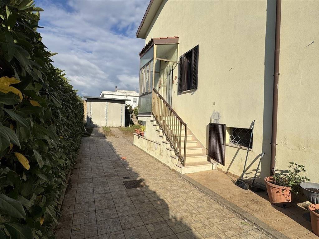 Villa a Aprilia in via apollo, 9 - Foto 4