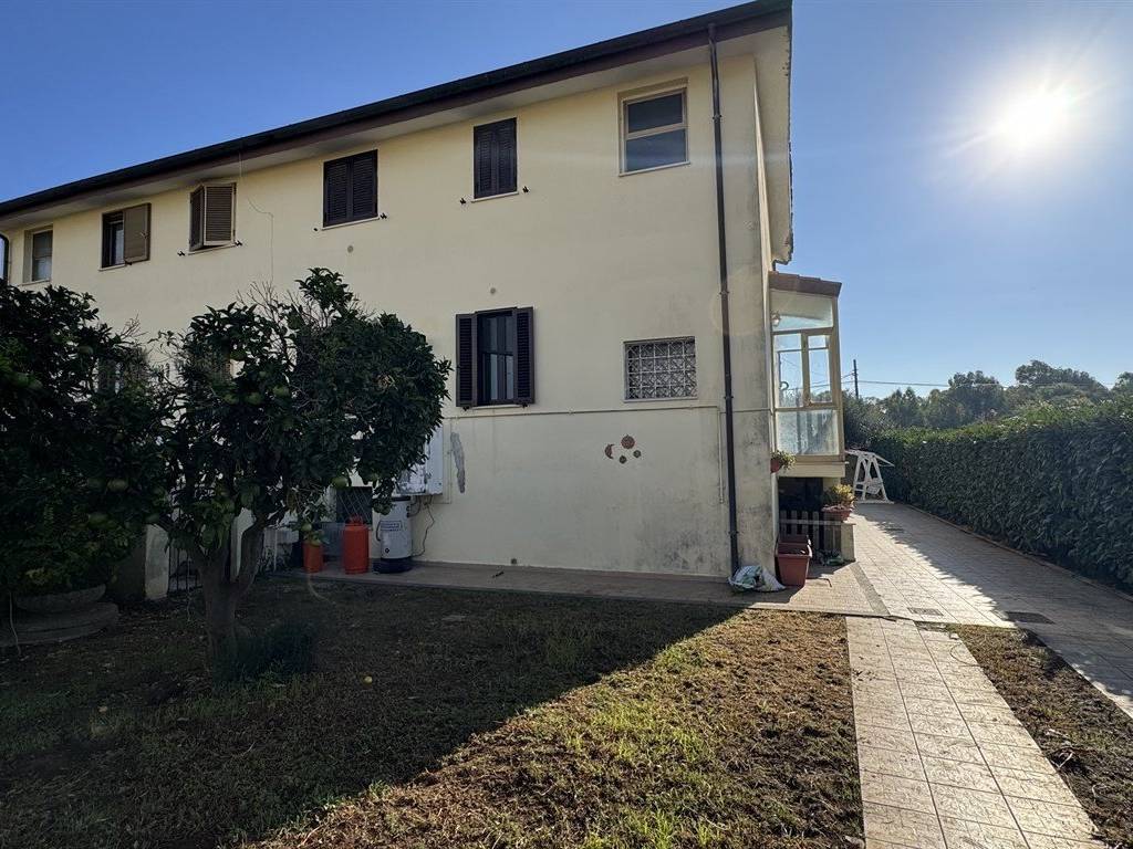 Villa a Aprilia in via apollo, 9 - Foto 5