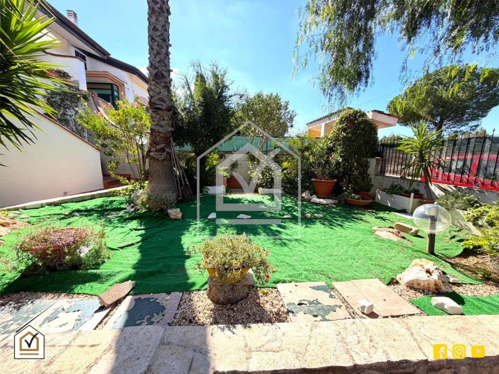 Villa a Turi in Via Federico II - Foto 3