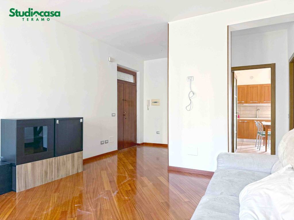Appartamento a Teramo in Via Alfonso Cipollone - Foto 3