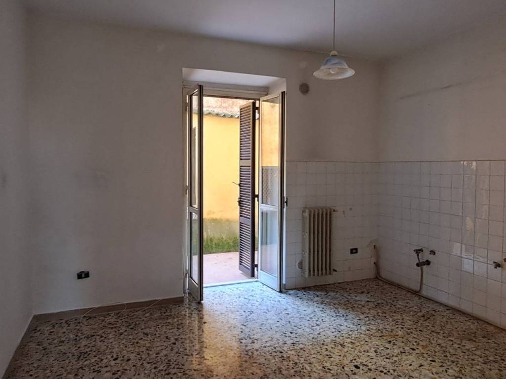 Appartamento a Frosinone in Via Ceccano - Foto 2
