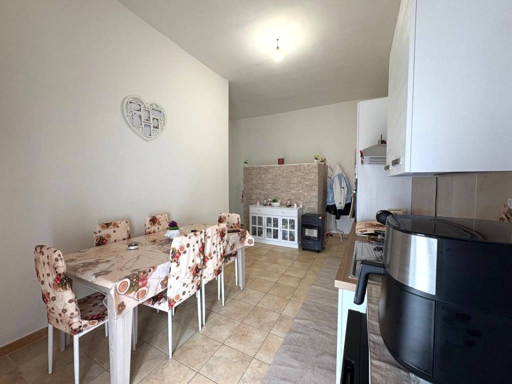 Casa indipendente a Apricena in Via Paolo Thaon de Revel, 9 - Foto 3