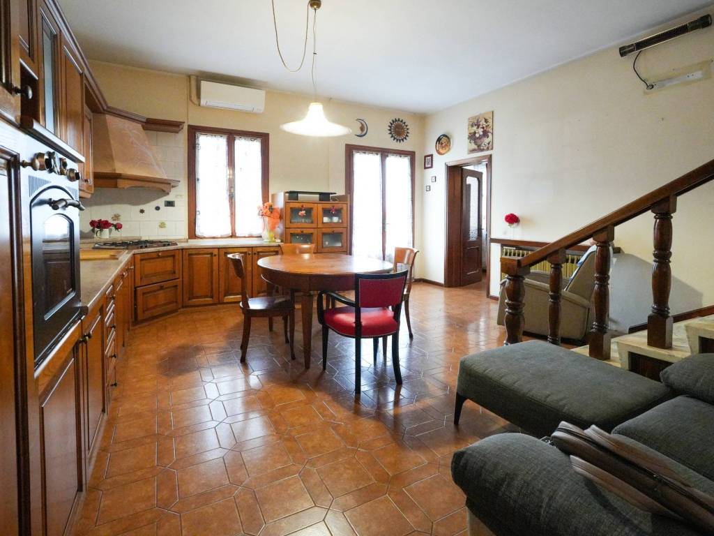 Villa a San pietro di morubio in Via Vialarga, 5 - Foto 3
