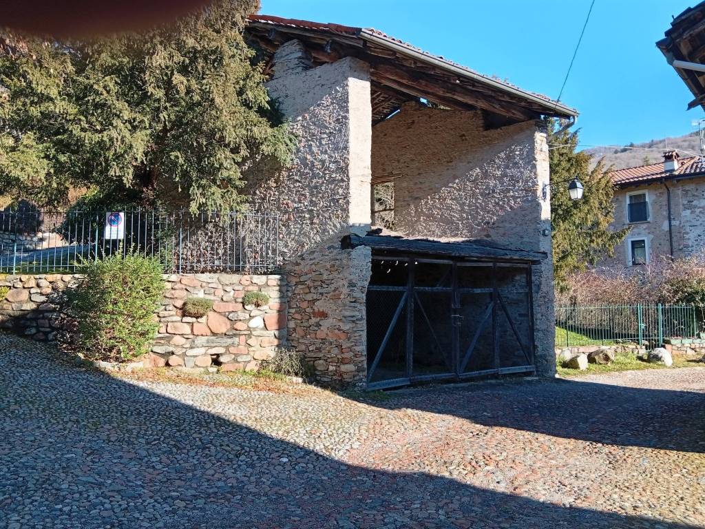Villa a Brinzio in Via Giovanni Vanini, 2 - Foto 5