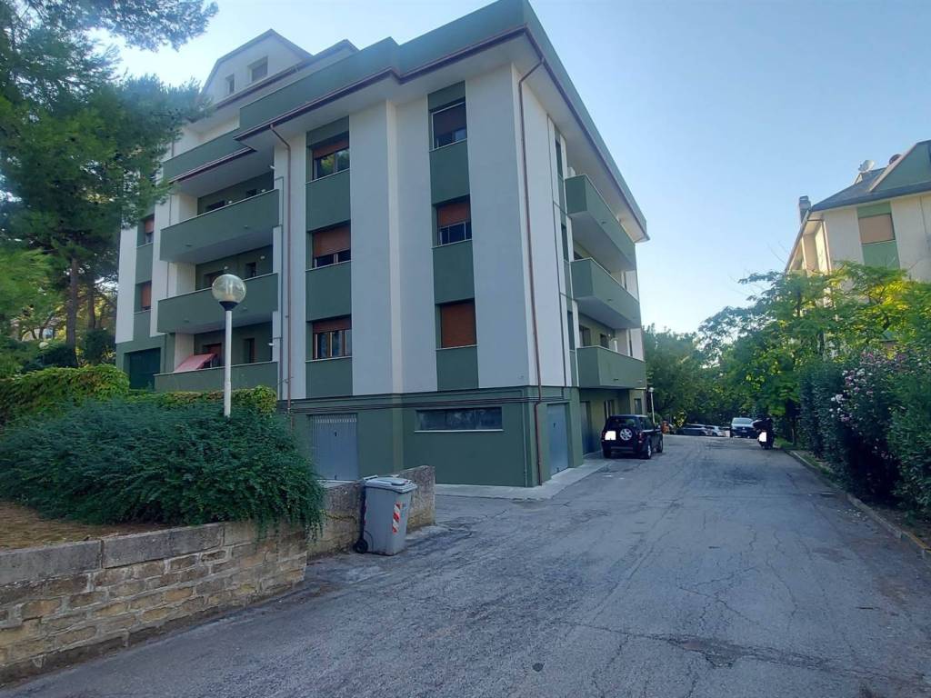 Appartamento a Falconara marittima in Via Alessandro Volta - Foto 2