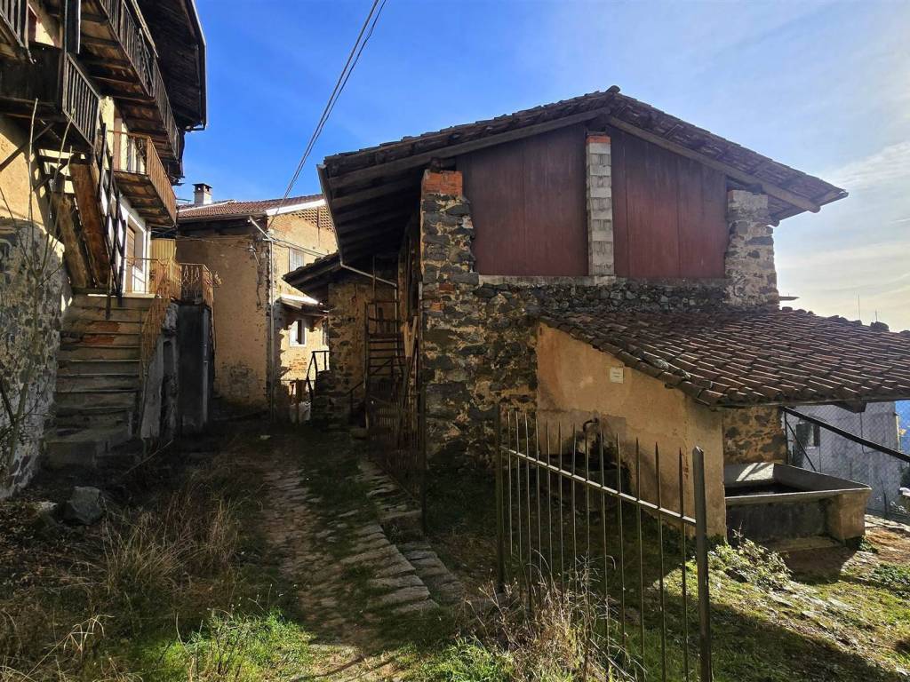 Appartamento a Valdilana in Frazione Capomosso - Foto 3