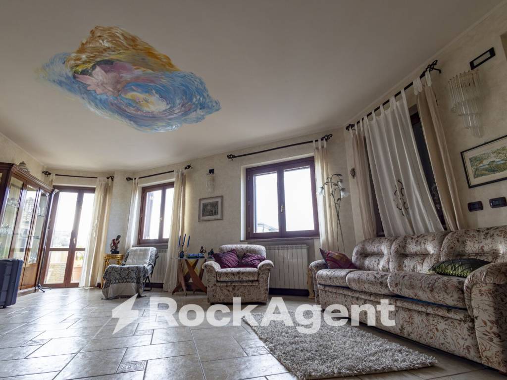 Palazzo / stabile a Catanzaro in Via Vincenzo D'Amato, 70 - Foto 5