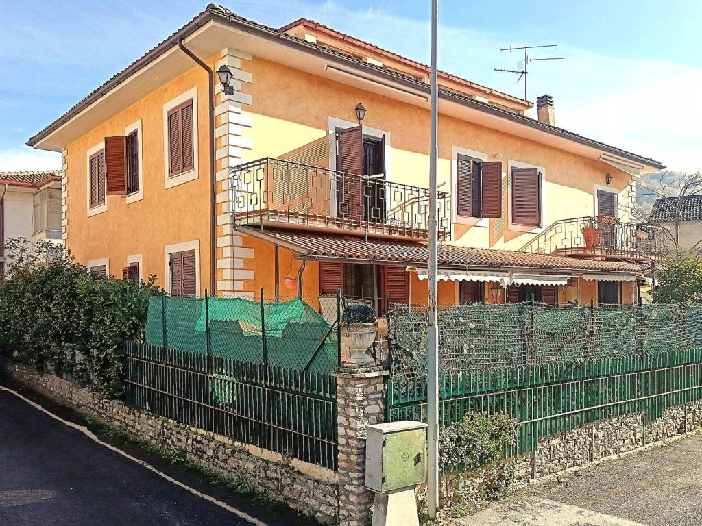 Appartamento a Cittaducale in Viale della Gioventù - Foto 2
