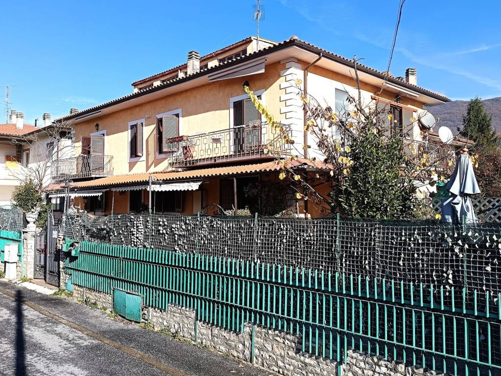Appartamento a Cittaducale in Viale della Gioventù - Foto 3