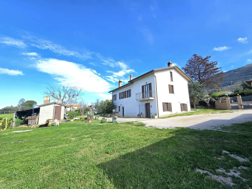 Villa a Assisi in Via del Vicinato - Foto 2