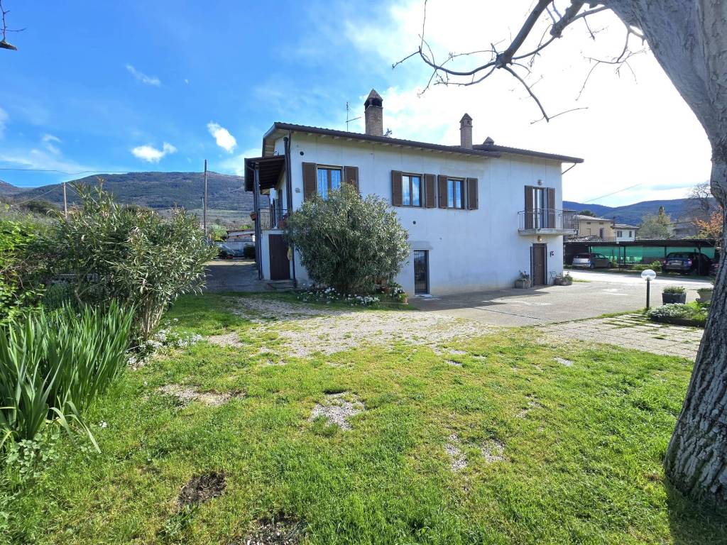 Villa a Assisi in Via del Vicinato - Foto 3