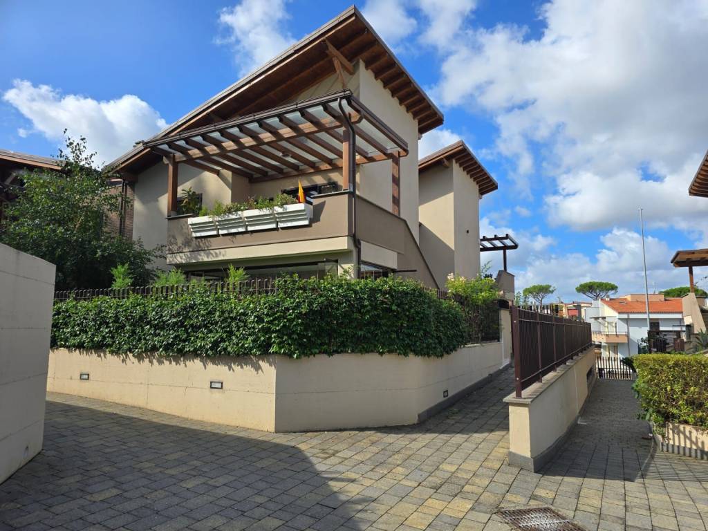 Appartamento a Frascati in Via Luigi Vanvitelli - Foto 2