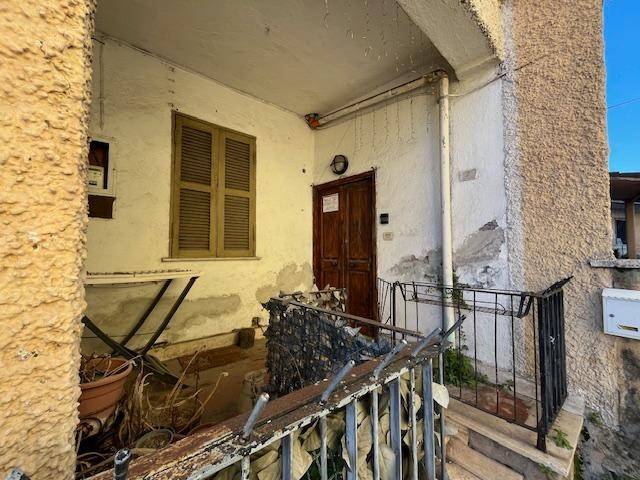 Appartamento a Guidonia montecelio in Via Quintilio Varo - Foto 5