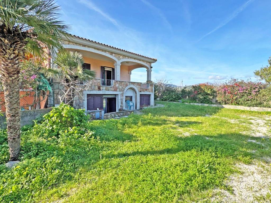 Villa a Budoni in Via Umbria, 36 - Foto 3