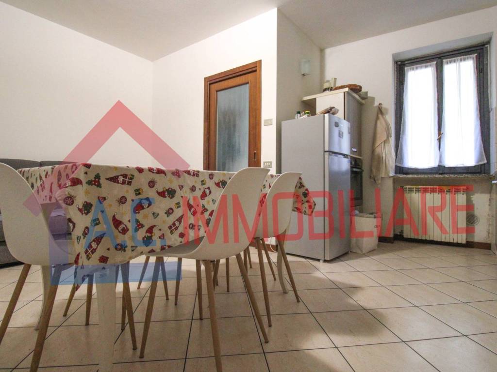 Casa indipendente a Vergiate in Via Cusciano, 28 - Foto 4