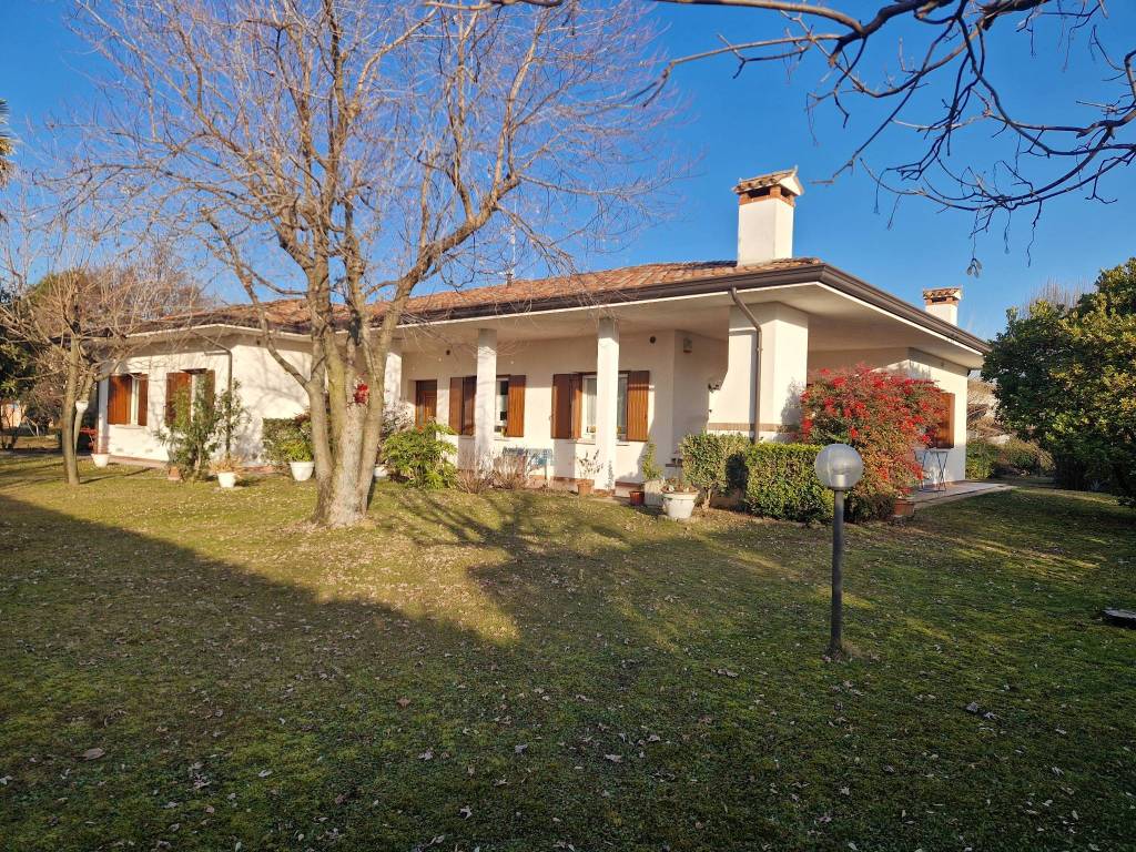 Villa a Cordenons in Via Portolana, 18 - Foto 3
