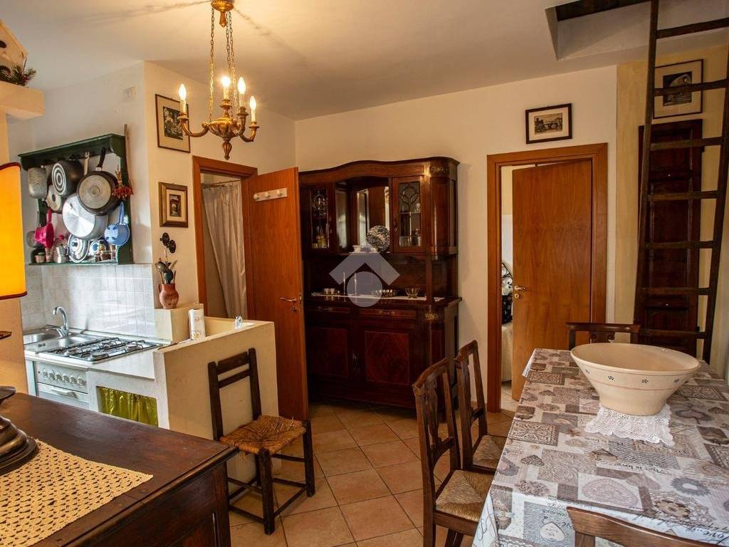 Appartamento a Accettura in Via Vico I Forno Vecchio, 7 - Foto 2