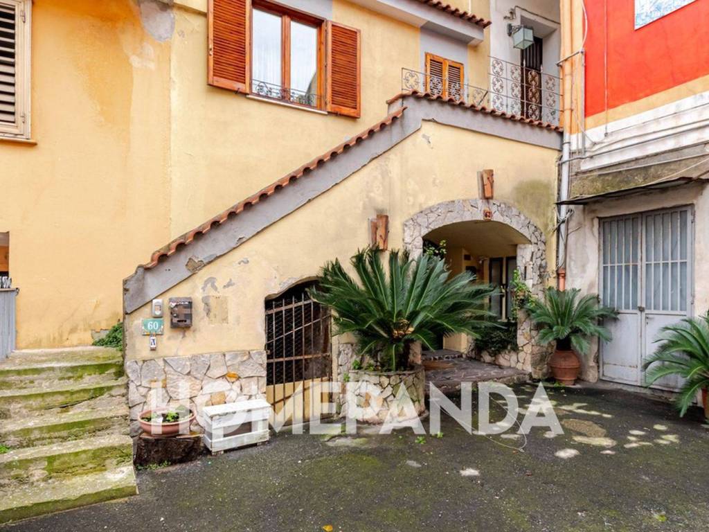 Appartamento a Roccapiemonte in Corso Mario Pagano - Foto 3