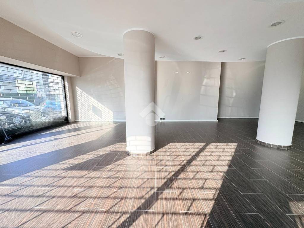 Immobile a Creazzo in Negozio Viale Italia, 60 - Foto 4