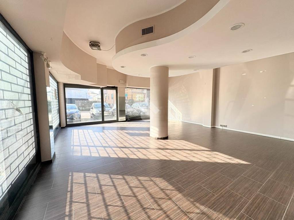 Immobile a Creazzo in Negozio Viale Italia, 60 - Foto 5