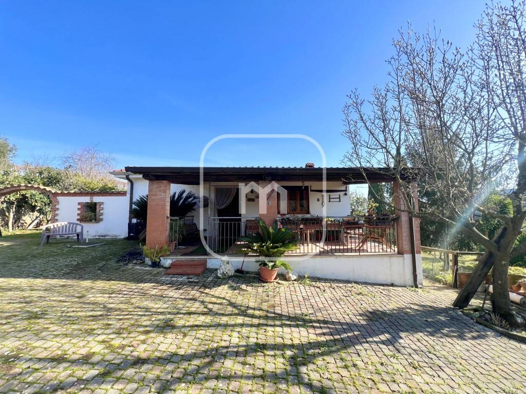Villa a Velletri in Via Appia Sud, 263 - Foto 2