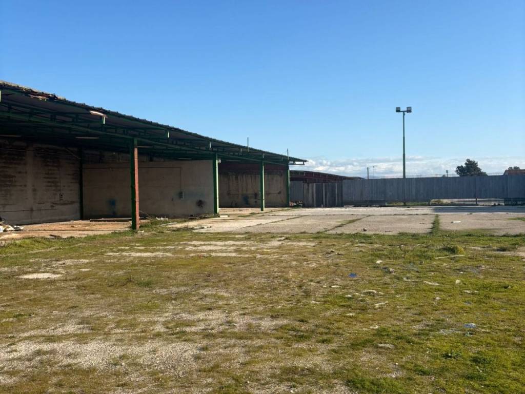 Immobile a Cancello ed arnone in Strada Provinciale Cancello Arnone-Domiziana - Foto 4